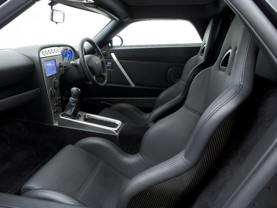 Интерьер Noble M15 2005 года  (фото 7 из 29)